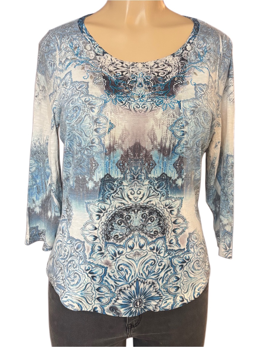 Women's Blue & White Patterned Long Sleeve Scoop Neck Top W/ Rhinestones-Size M